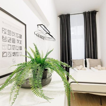 Central City Style Rooms By Home2 Wina Bagian luar foto