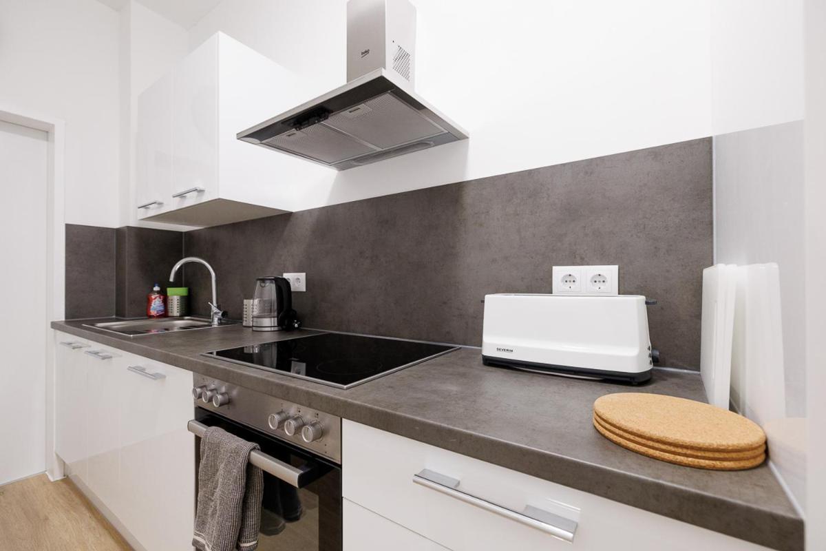 Central City Style Rooms By Home2 Wina Bagian luar foto