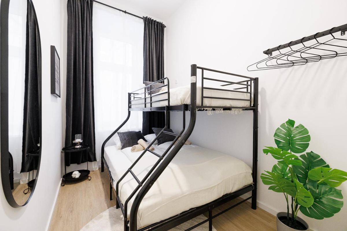 Central City Style Rooms By Home2 Wina Bagian luar foto