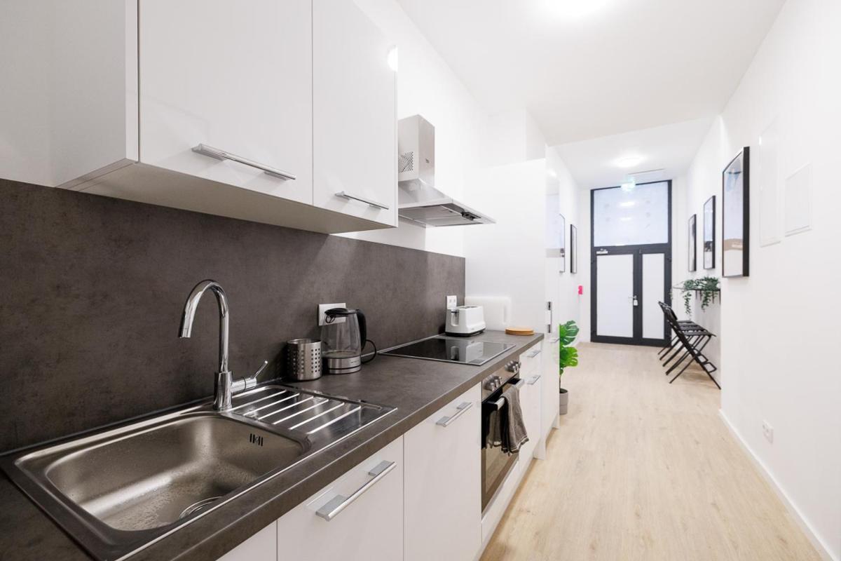 Central City Style Rooms By Home2 Wina Bagian luar foto
