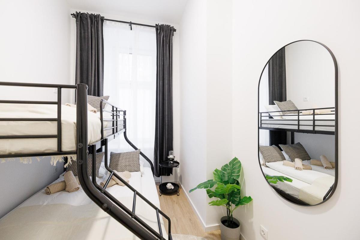 Central City Style Rooms By Home2 Wina Bagian luar foto
