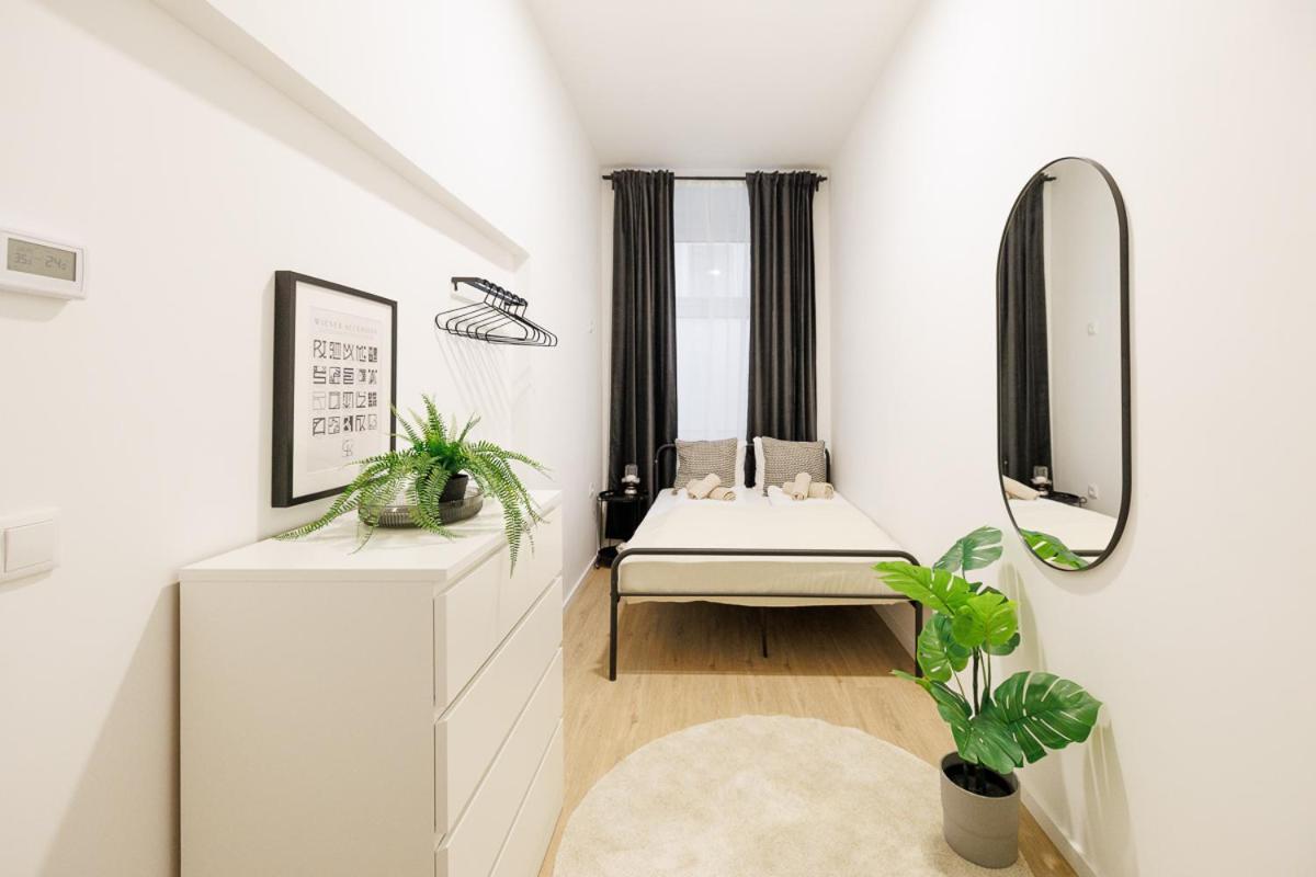 Central City Style Rooms By Home2 Wina Bagian luar foto