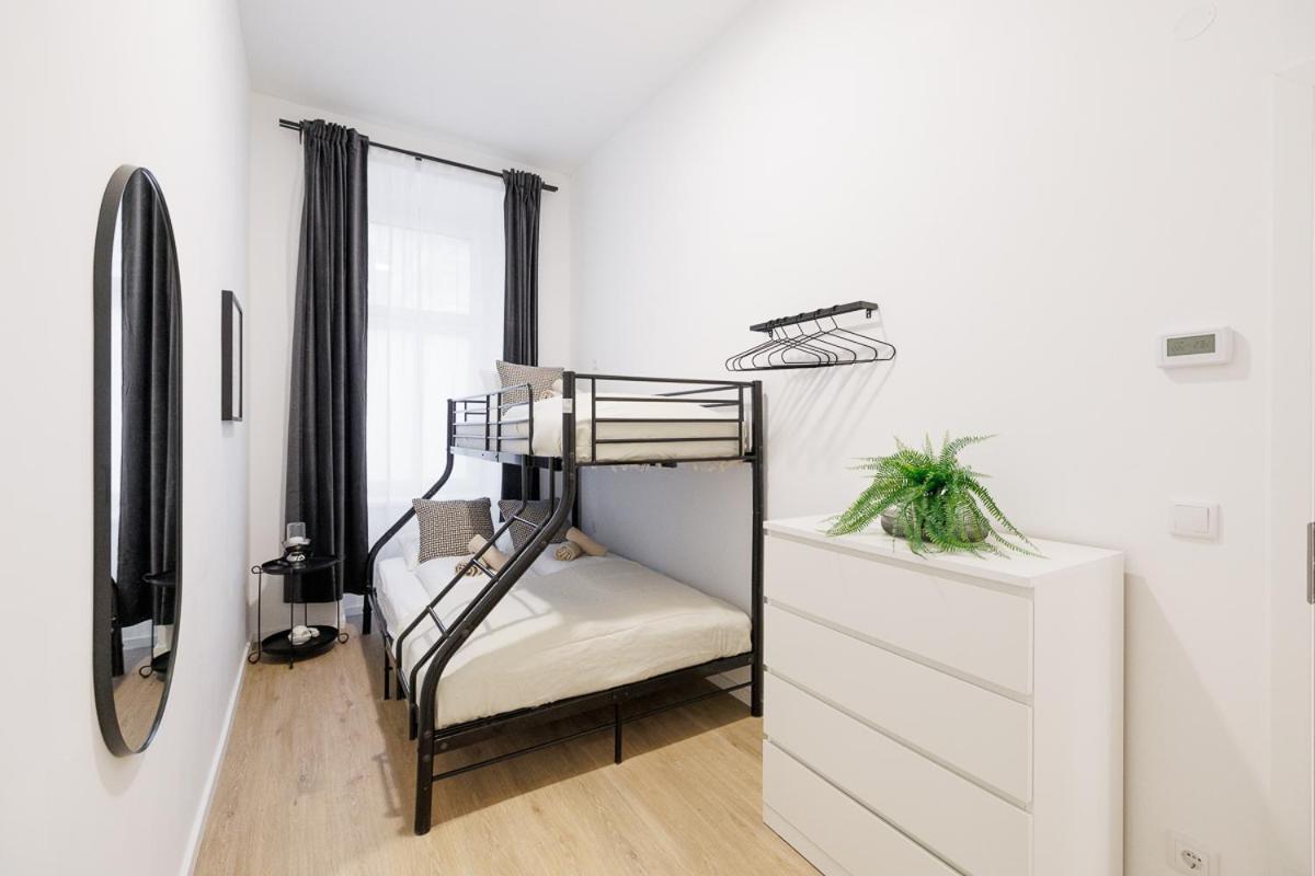 Central City Style Rooms By Home2 Wina Bagian luar foto