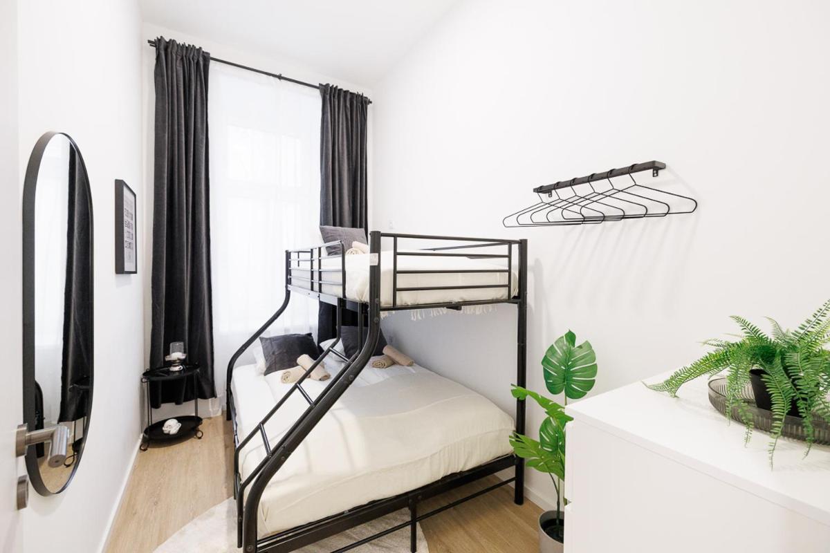 Central City Style Rooms By Home2 Wina Bagian luar foto