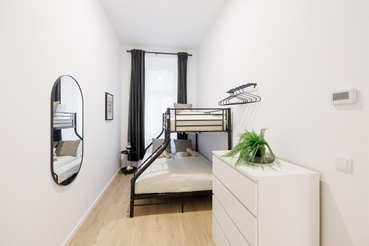 Central City Style Rooms By Home2 Wina Bagian luar foto