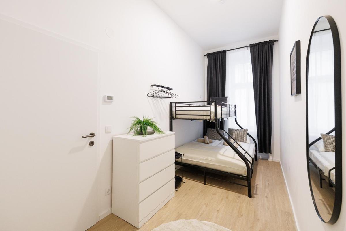 Central City Style Rooms By Home2 Wina Bagian luar foto